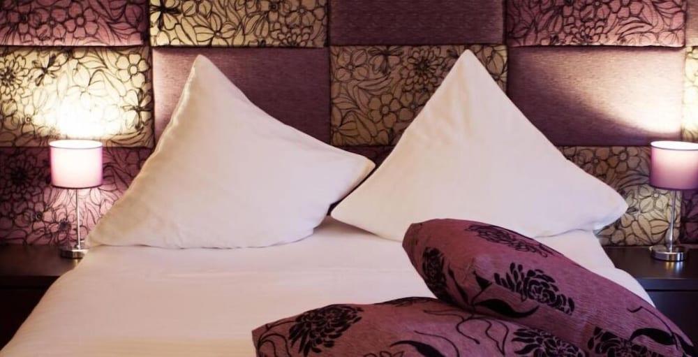 Hotel Perla Тимишоара Екстериор снимка