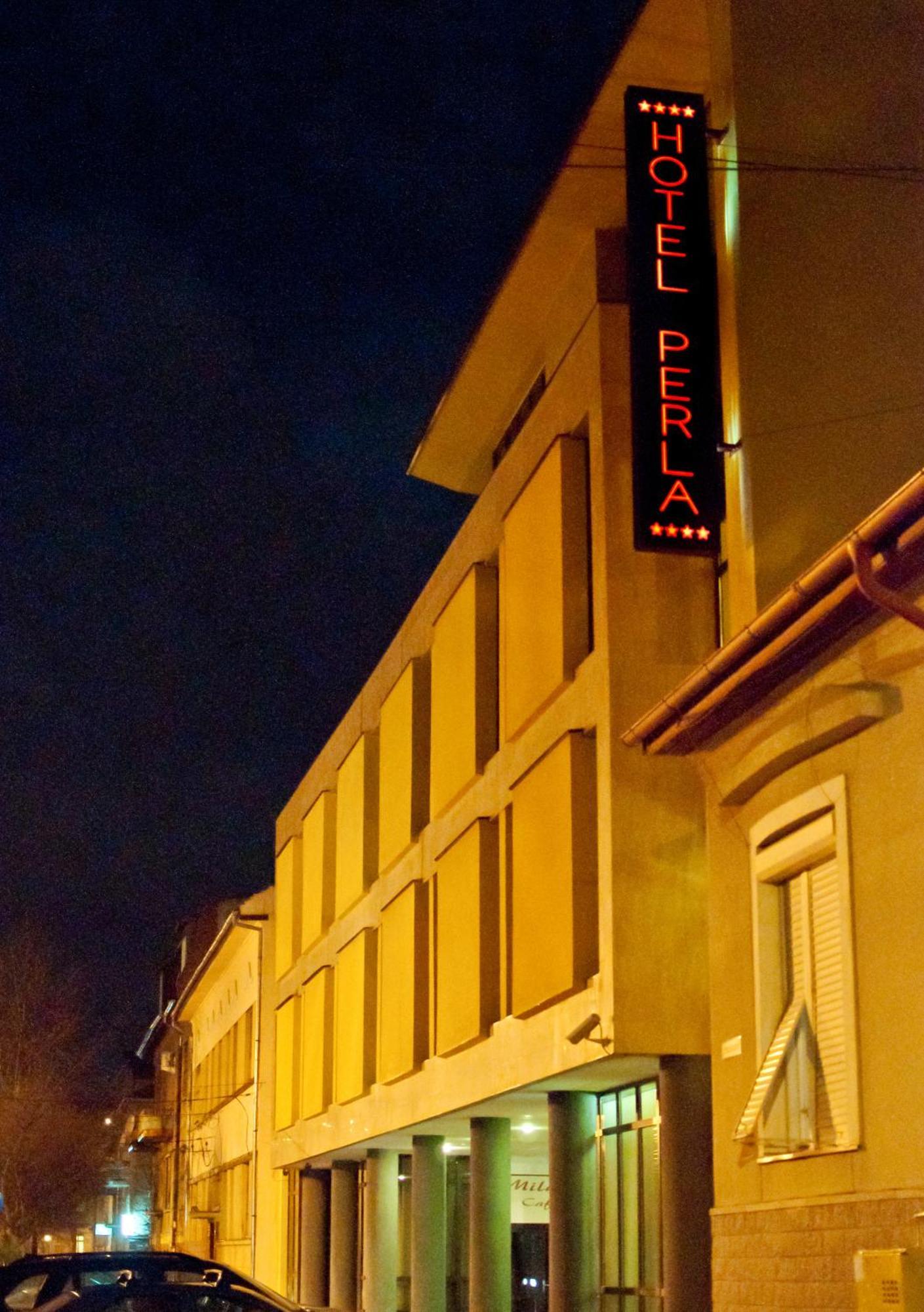Hotel Perla Тимишоара Екстериор снимка